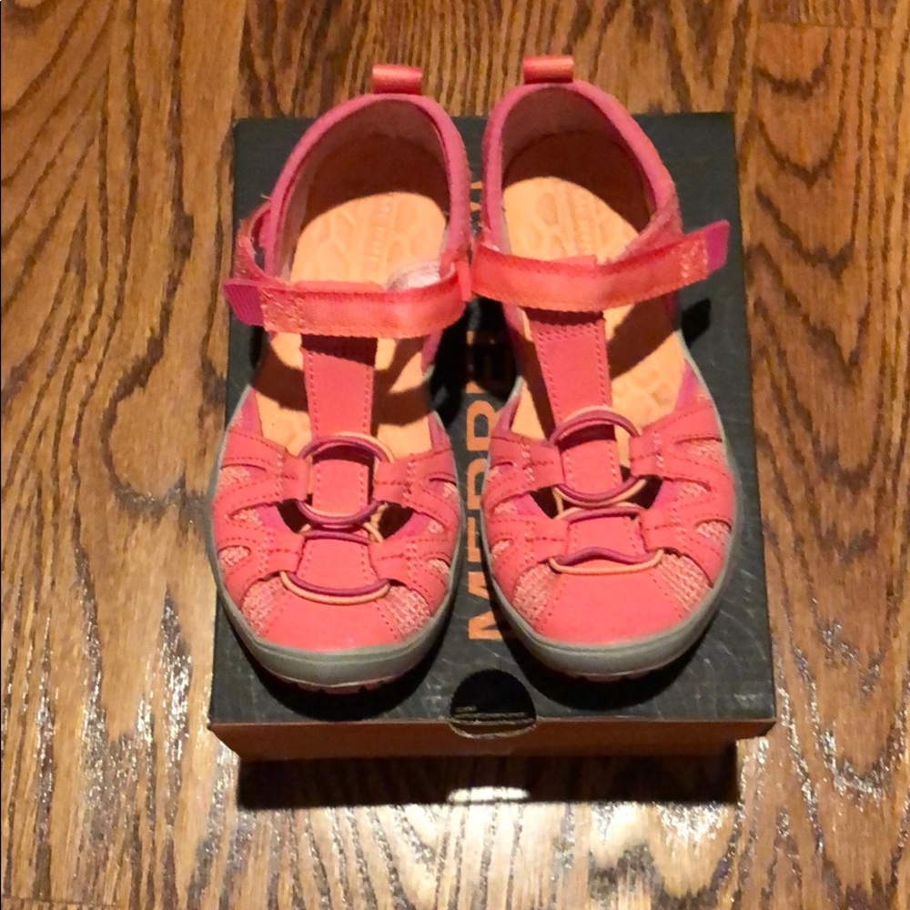Merrill girls sandals